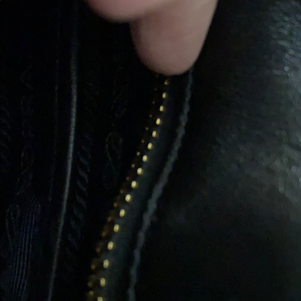 Prada top handle - Picture 6 of 8